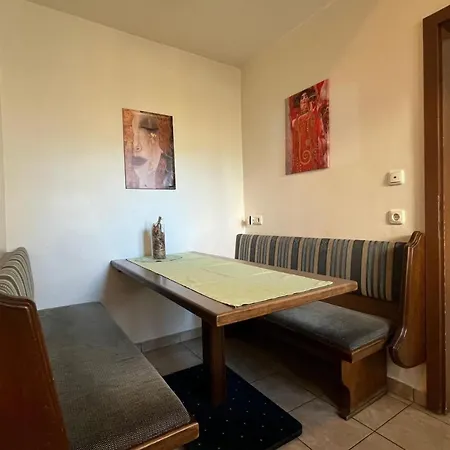 Mariazellerhof 108 Apartman Sankt Pölten